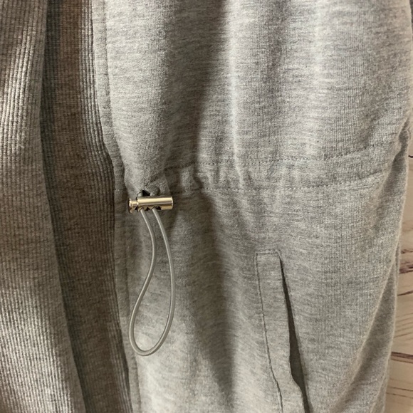 Cable and Gauge knit draw cord waist cardi… - Picture 6 of 7